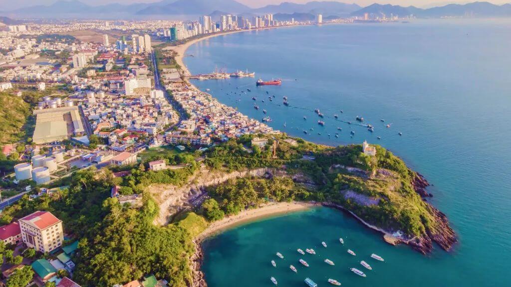 Vịnh Nha Trang được mệnh danh đẹp bậc nhất Việt Nam
