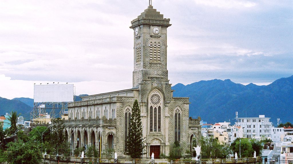 Chiêm ngưỡng nhà thờ chánh tòa