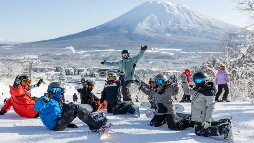 Du khách check-in tại Niseko