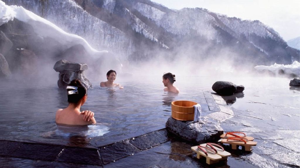 Đặt tour Nhật Bản - Trải nghiệm tắn Onsen tại khách sạn