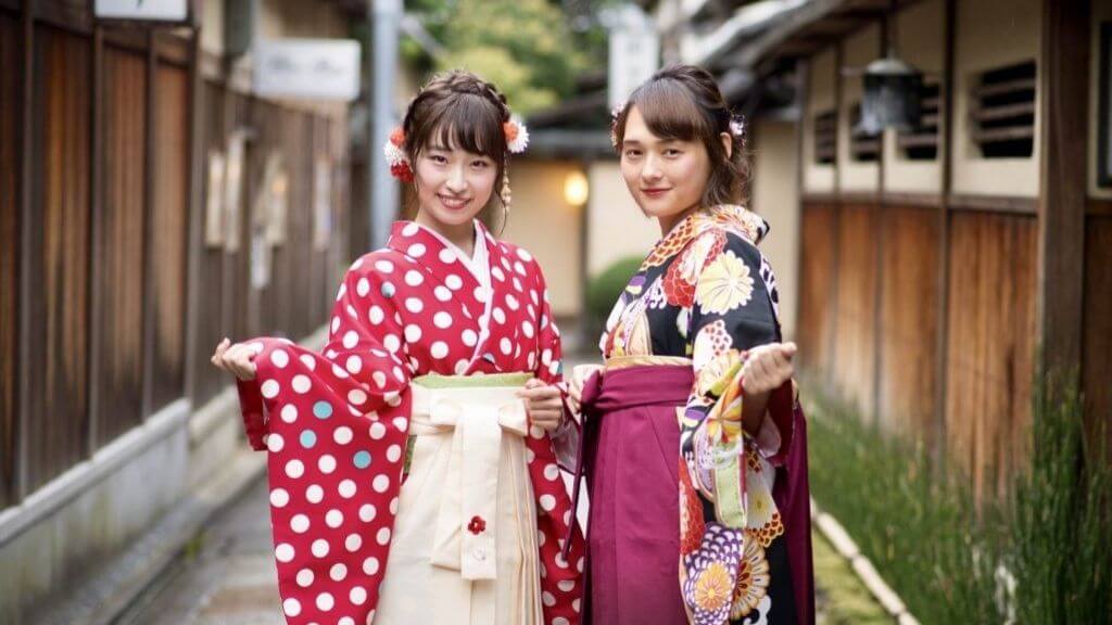 Mặc Kimono truyền thống