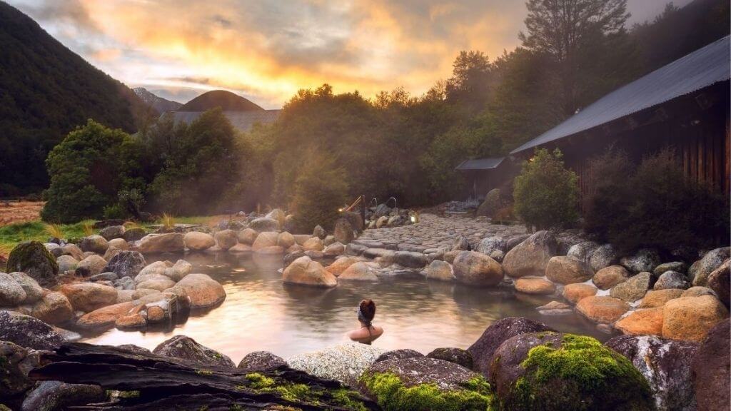 Trải nghiệm tắm Onsen tốt cho sức khoẻ