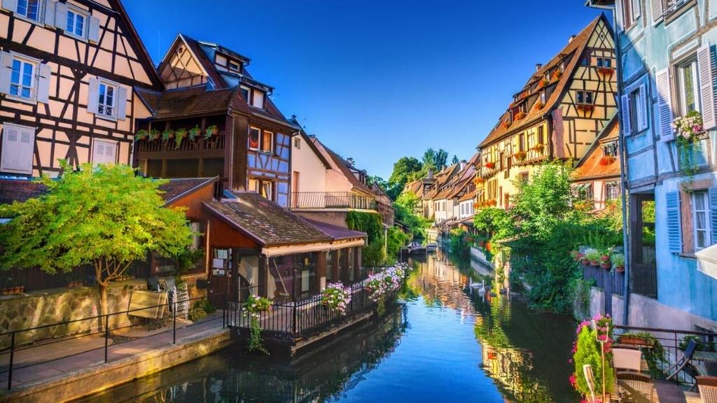 Khám phá phố cổ Colmar thơ mộng trong tour du lịch Pháp - Thụy Sĩ - Ý 10 ngày 9 đêm