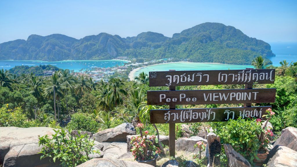 Du lịch Thái Lan khám phá đảo Koh Phi Phi xinh đẹp
