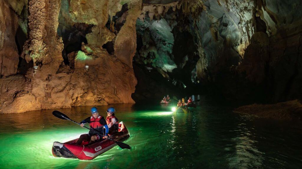 Tour Quảng Bình  Động - Thiên Đường - Sông Chày - Hang Tối 1 ngày