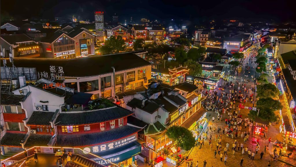Phố Tây Dương Sóc, nơi ánh đèn kể chuyện đêm Dương Sóc