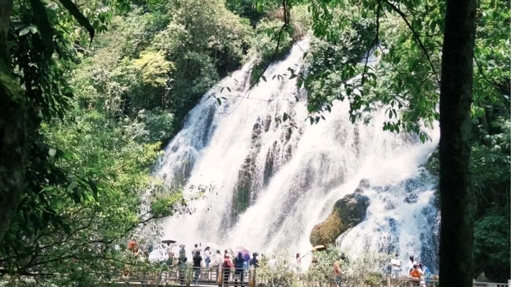 Thác Laya   thác nước đẹp nhất tại Quý Châu