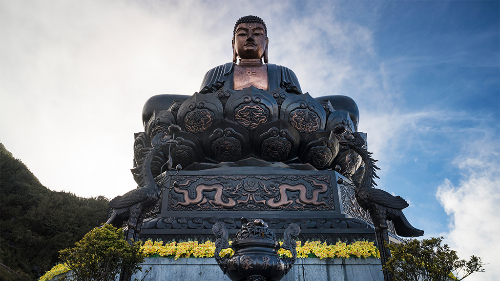 Bức tượng Phật khổng lồ trên đỉnh Fansipan