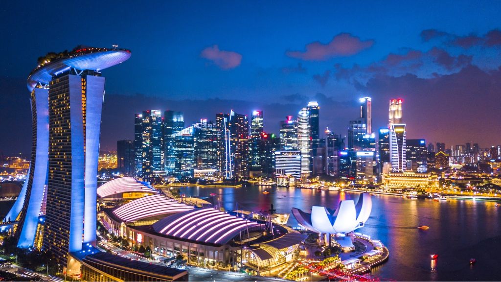 Đoàn tự túc thưởng thức Singapore By Night