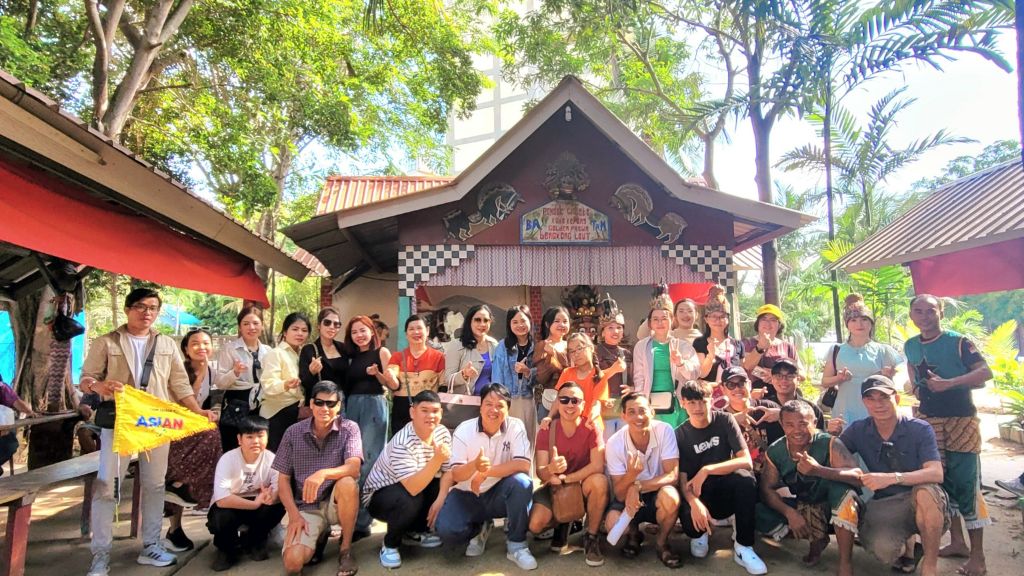 Đoàn khách đặt tour Singapore Malaysia tại BestPrice Travel