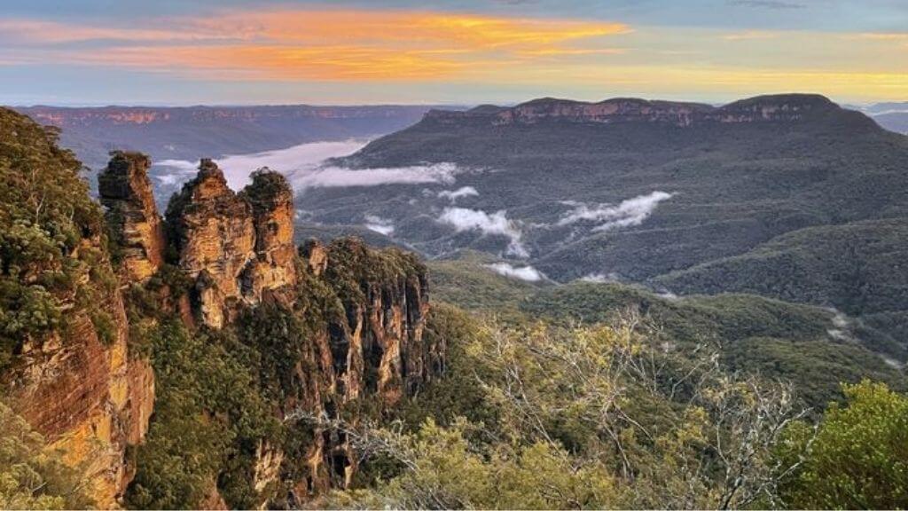 Vẻ đẹp hoang sơ của dãy Blue Mountains nhìn từ trên cao