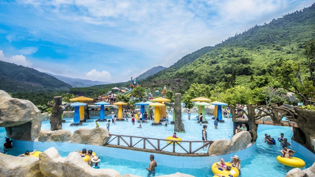 Tour tắm khoáng nóng Núi Thần Tài Đà Nẵng 1 ngày