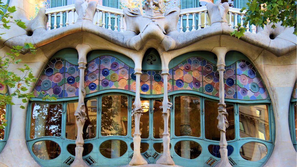 Ngôi nhà Casa Batllo là ngôi nhà của những chiếc xương