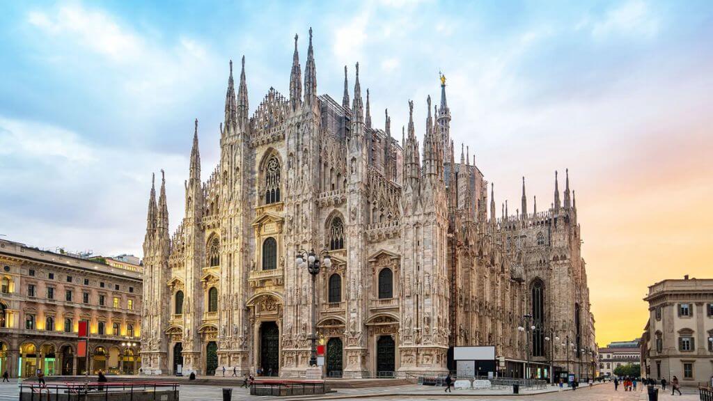 Quảng trường Piazza del Duomo