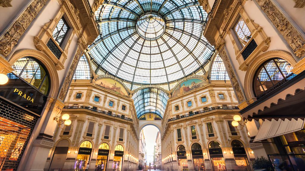 Galleria Vittorio Emanue II - Thiên đường mua sắm xa hoa tại Milan
