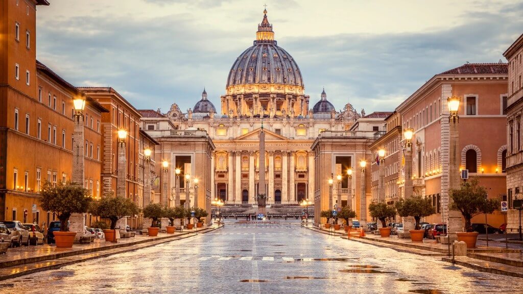 Vatican quốc gia nhỏ nhưng quyền lực nhất thế giới