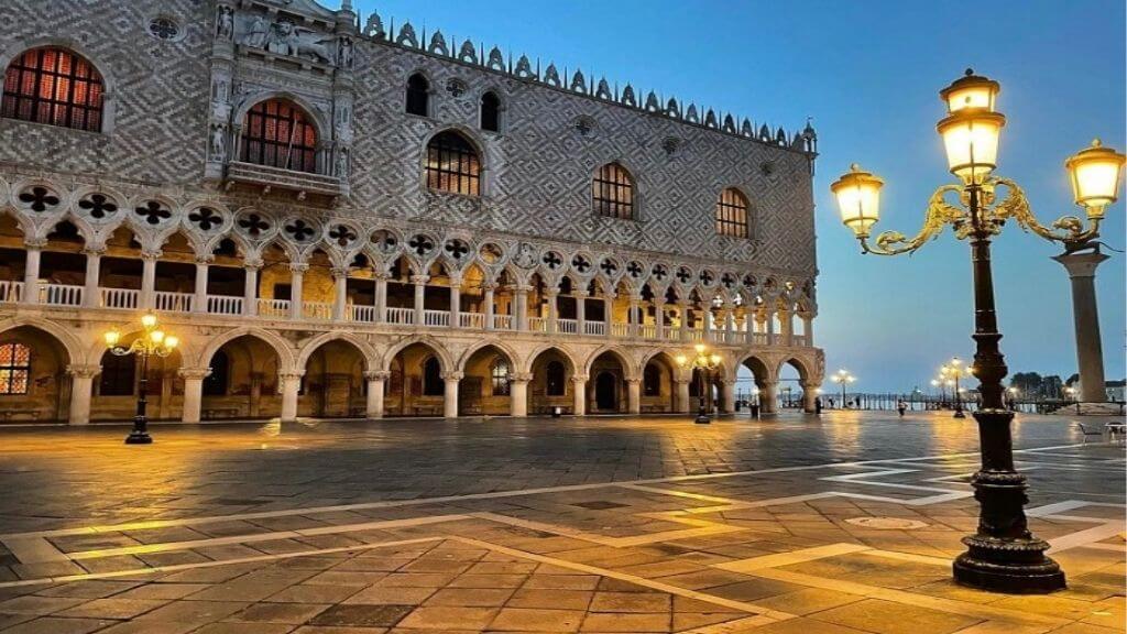 Cung điện Doge’s Palace mang đậm kiến trúc Gothic
