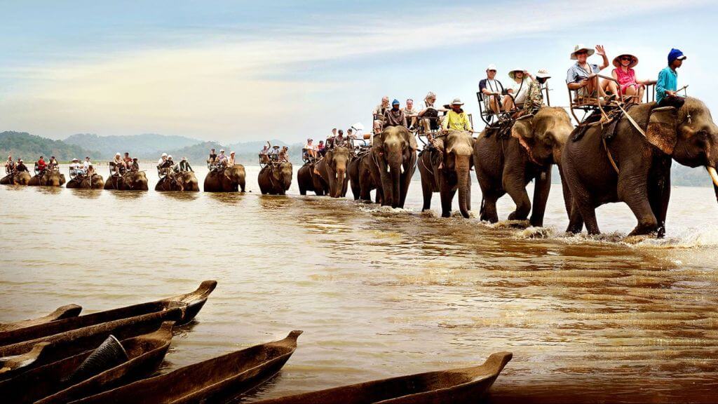 Tour Tây Nguyên 1 ngày  City tour   Núi Đá Voi   Hồ Lắk
