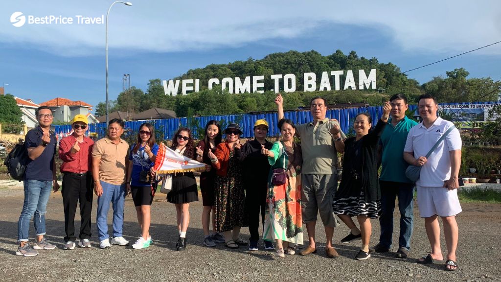 Đoàn check in Đảo Batam - Indonesia