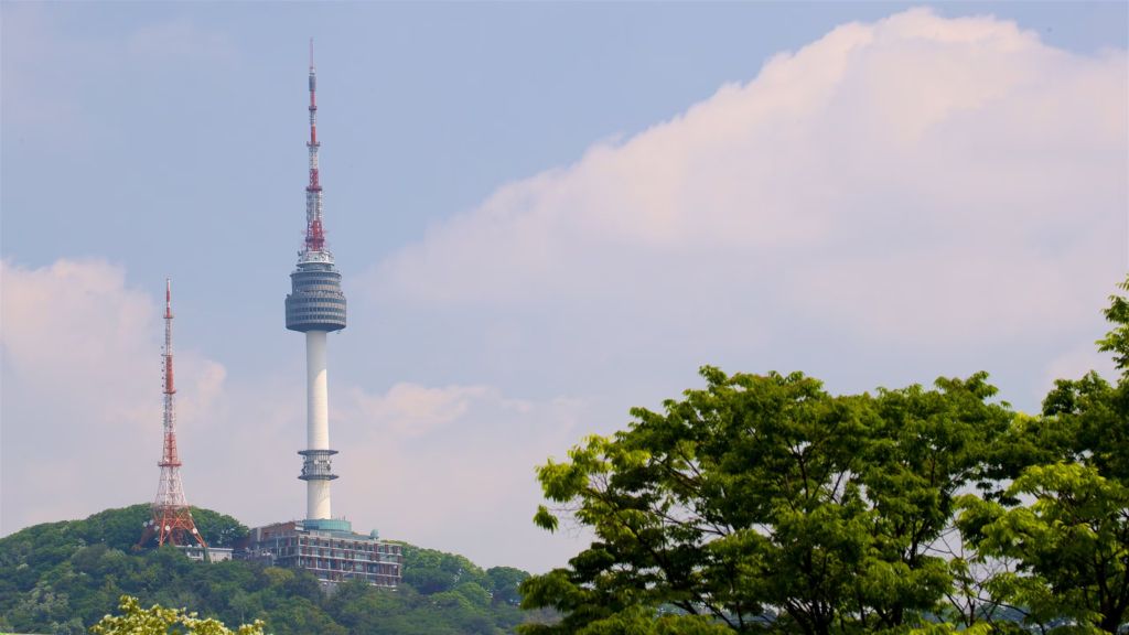 Tháp Namsan - biểu tượng du lịch Hàn Quốc