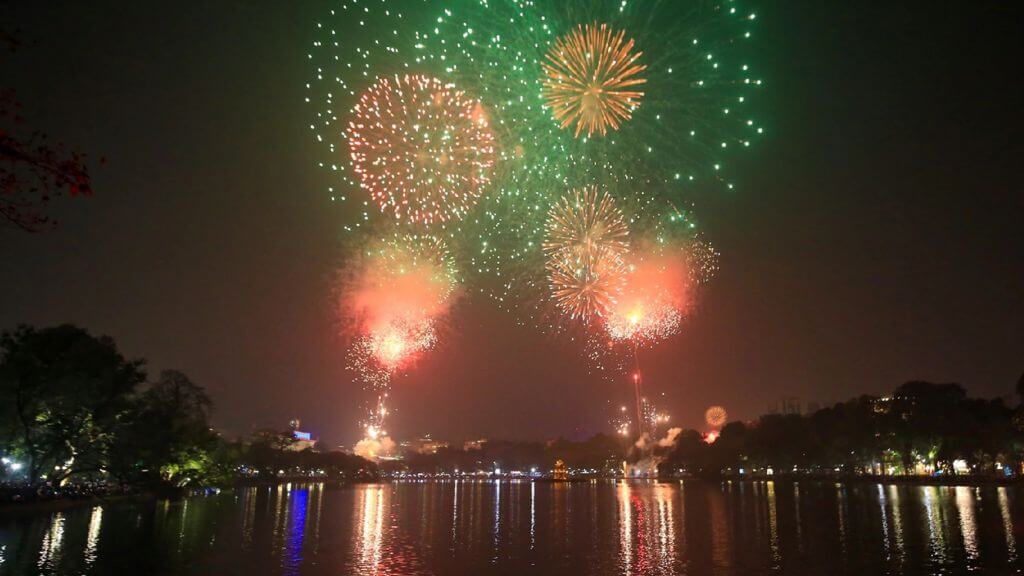 Pháo hoa dịp Tết Hà Nội