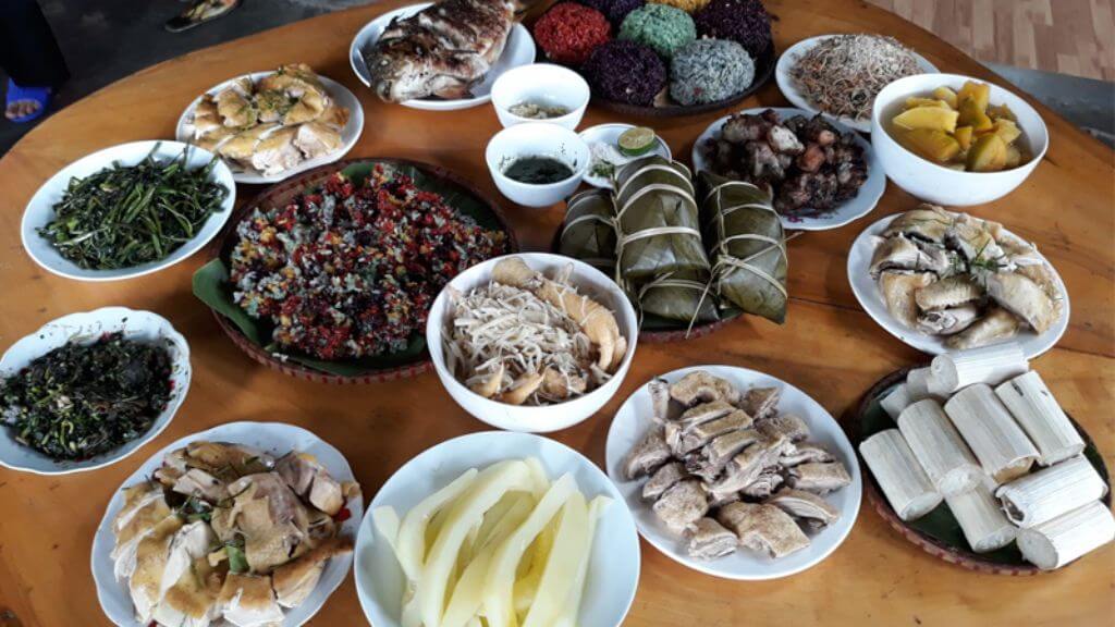 Mâm cơm ngày Tết của người dân Sapa