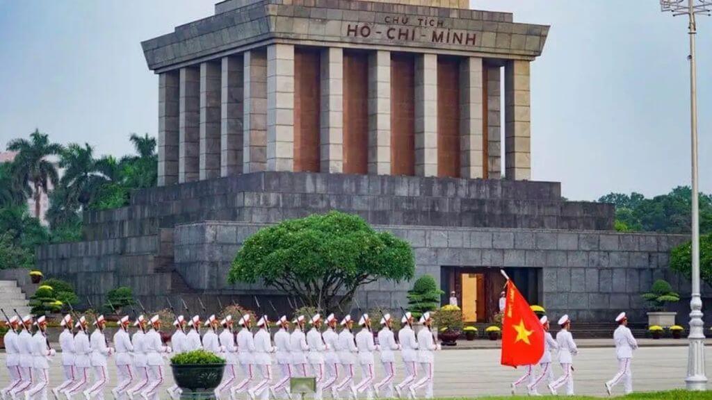 Quảng trường Ba Đình – nơi Bác Hồ đọc Tuyên ngôn độc lậ