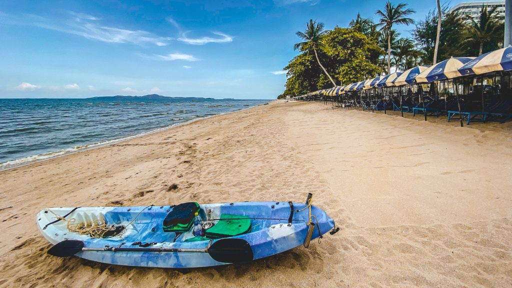 Không gian xanh mát tại bãi biển Jomtien