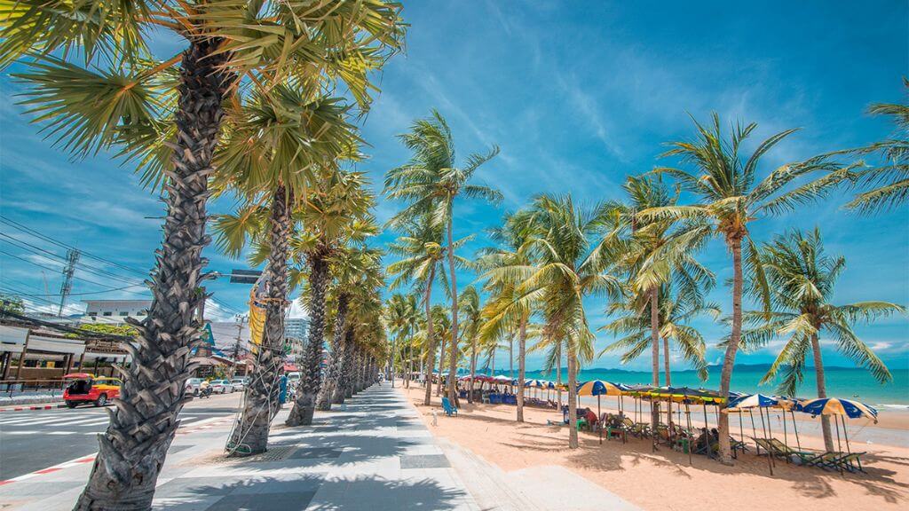 Thư giãn tại biển Jomtien – bờ biển đẹp nổi tiếng của Pattaya