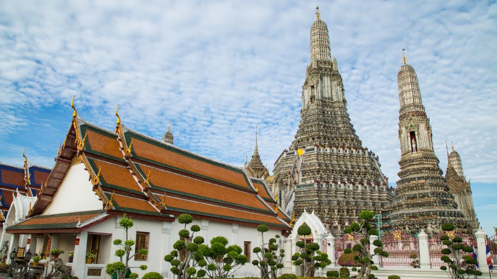 Chùa Wat Arun nổi bật với kiến trúc độc đáo