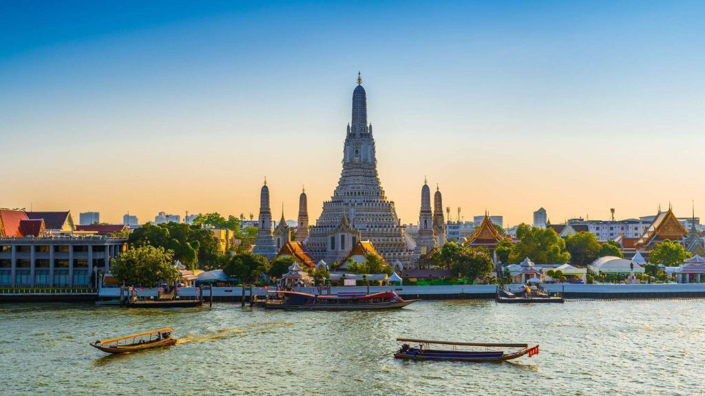 Chùa Wat Arun (chùa Bình Minh)