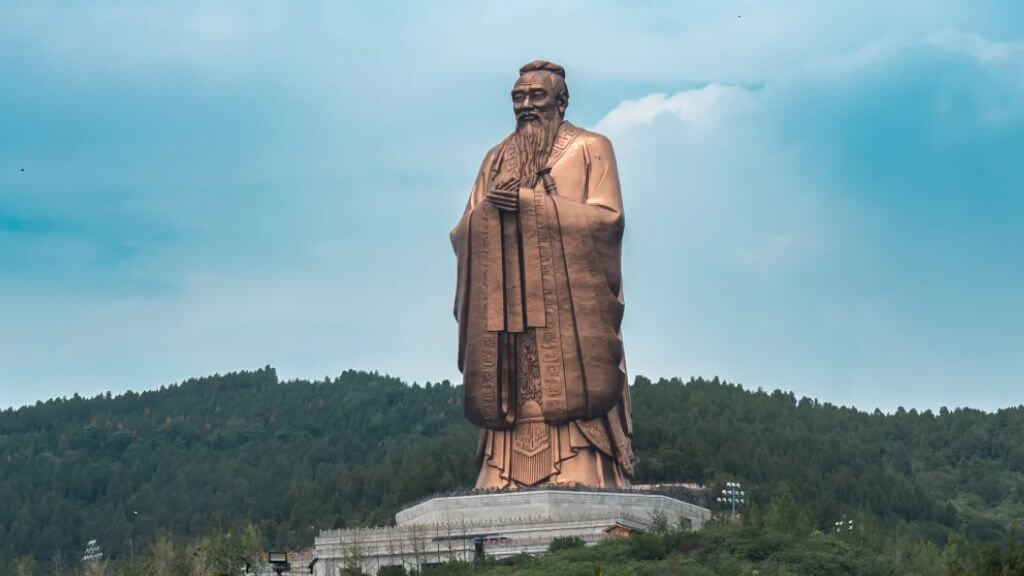 Đoàn tham quan Thánh Cảnh Ni Sơn