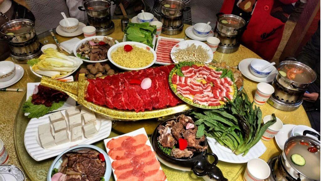 Thưởng thức bữa tối với Lẩu Tây Tạng đặc sắc của vùng