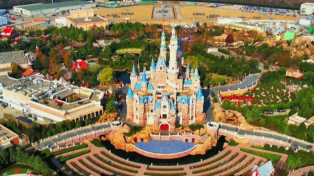 Khám phá công viên Disney Land Thượng Hải vào ngày tự do