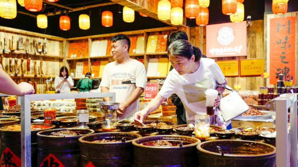 Tự do thưởng thức ẩm thực đường phố Trùng Khánh