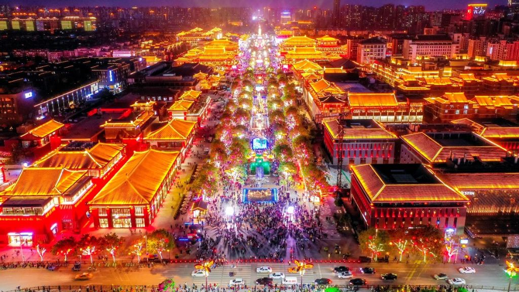 Phố cổ Đại Đường Bất Dạ Thành rực rỡ và sôi động nhất Tây An