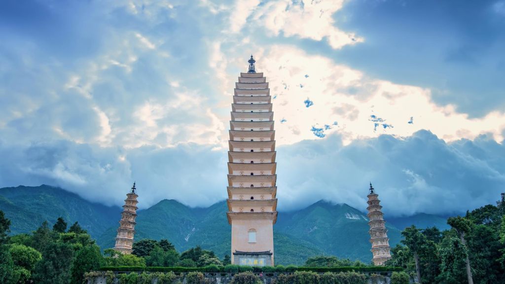 Công trình Tam Tháp thời nhà Đường