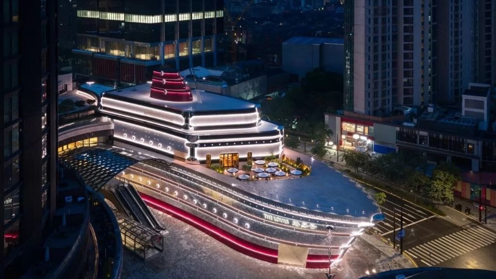 Siêu du thuyền LV khổng lồ - điểm 