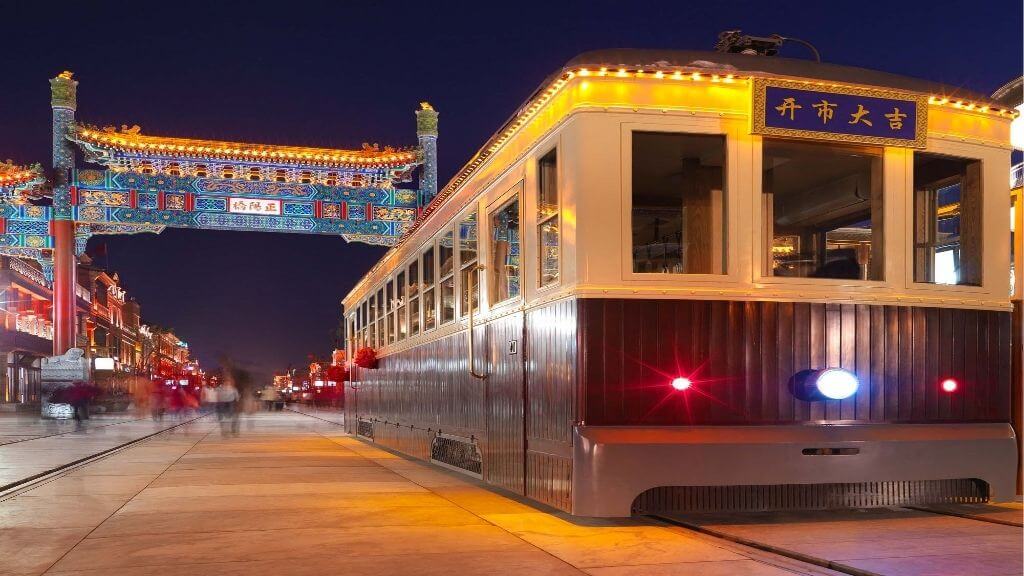 Phố cổ Tiền Môn về đêm