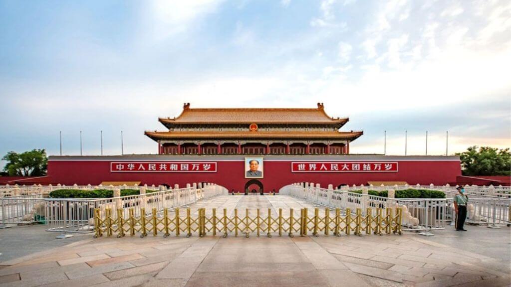 Khám phá quảng trường lớn nhất thế giới (Thiên An Môn)