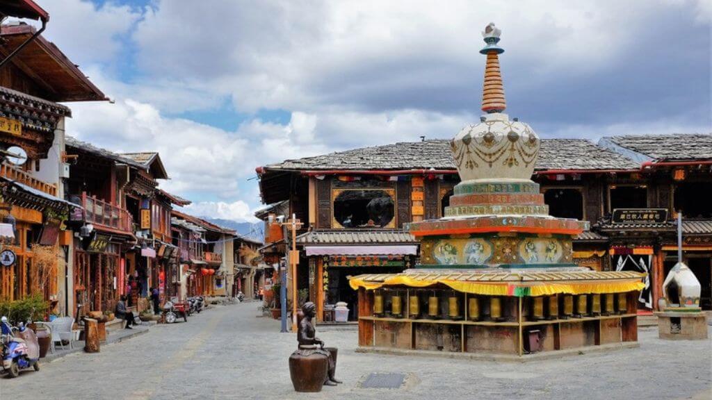 Thành cổ Ánh Trăng (Dukezong) – khu định cư hơn 1 300 năm tuổi của người Tạng