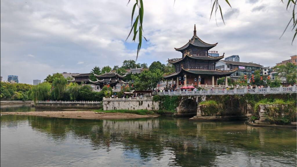 Phong cảnh hữu tình tại Giáp Tú Lầu