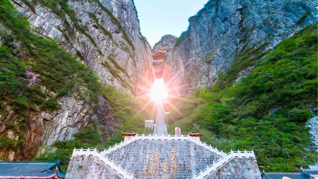 Check in Cổng Trời – Điểm đến không thể bỏ qua trên Thiên Môn Sơn