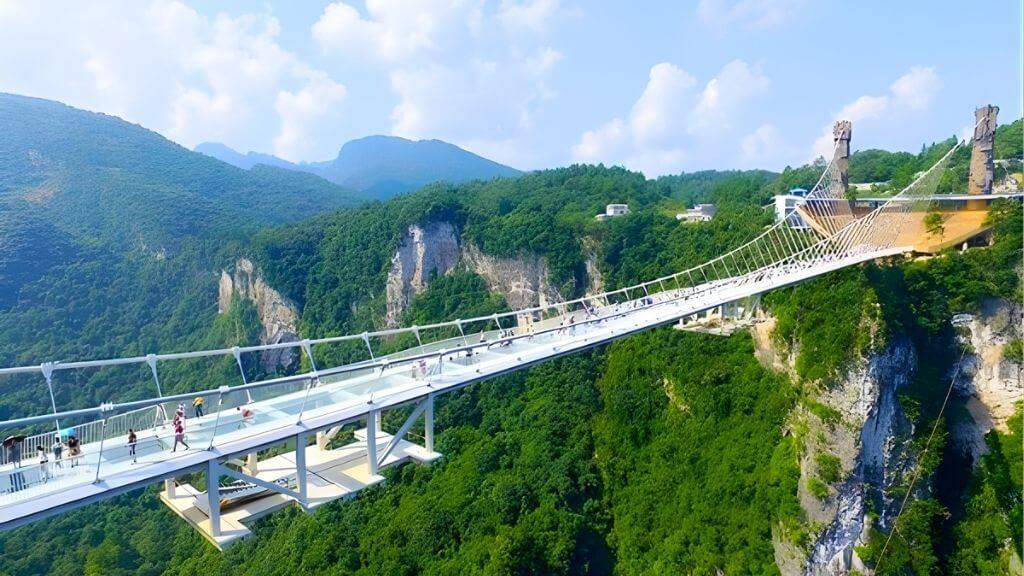 Cầu Kính Đại Hiệp Cốc – Trải nghiệm phiêu lưu, ấn tượng và ngoạn mục