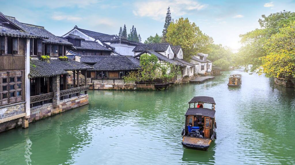 Dòng nước trong xanh của Ô Trấn