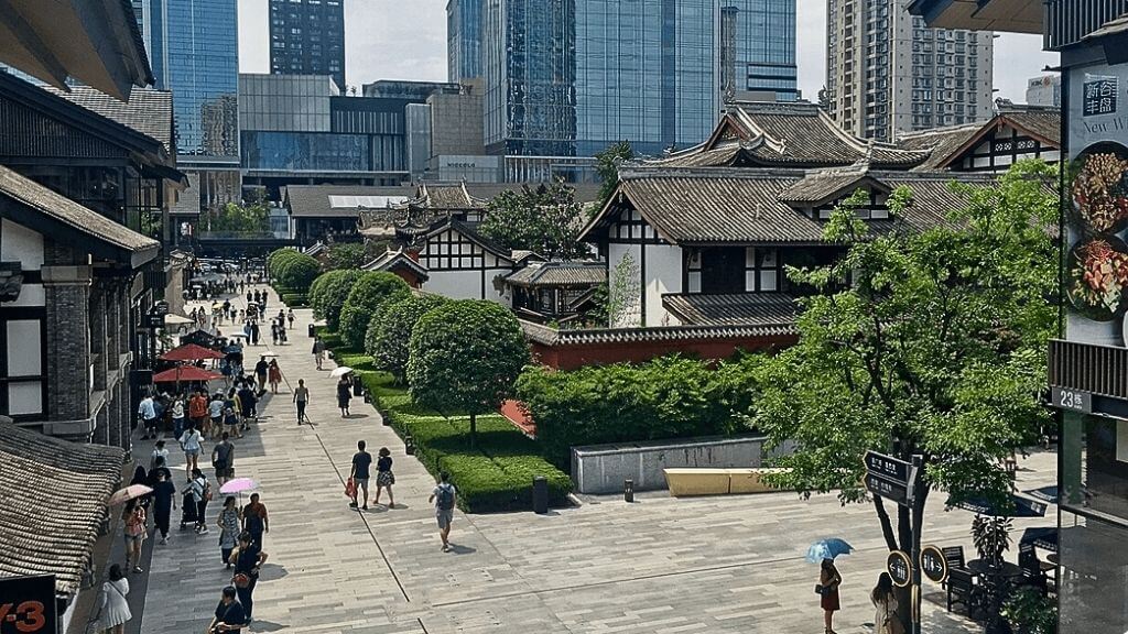 Tự do khám phá Phổ Cổ Thái Lý giữa lòng thành phố hiện đại