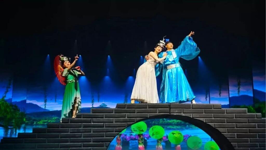 Một cảnh nhỏ trong show Tống Thành Thiên Cổ