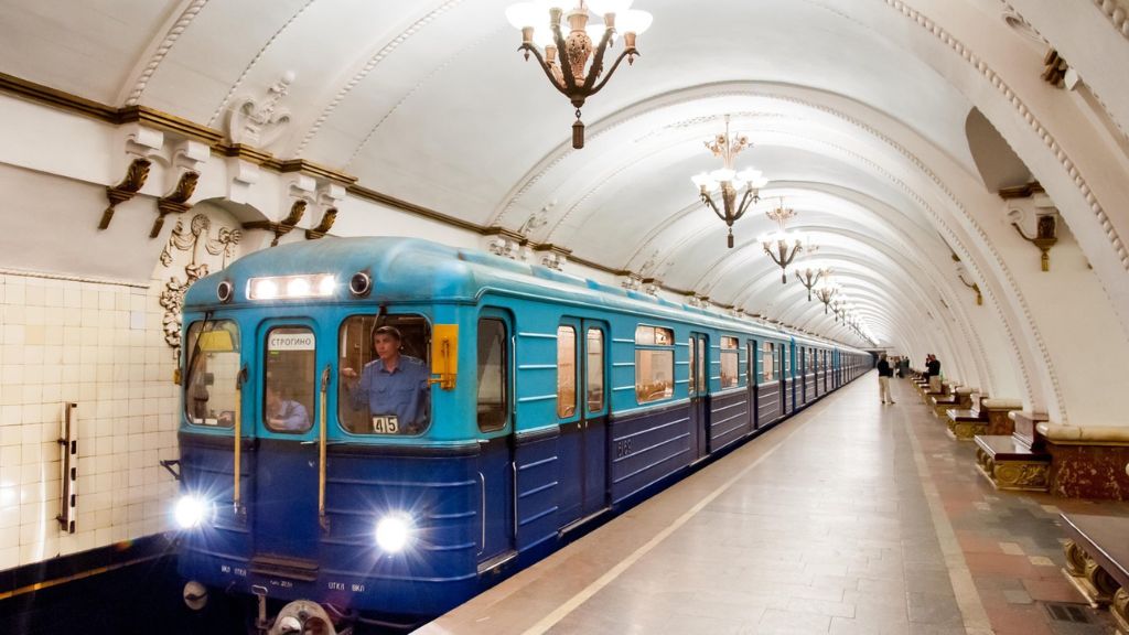 Hệ thống Metro Moscow nổi tiếng với những ga tàu lộng lẫy