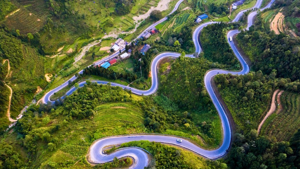 Chinh phục đèo Mã Pí Lèng một trong tứ đại đỉnh đèo của vùng núi đất Bắc