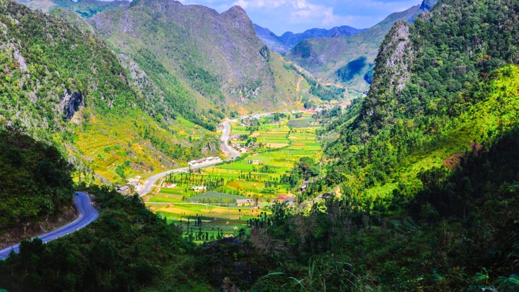 Khung cảnh đẹp ngỡ ngàng của Cao nguyên đá Đồng Văn